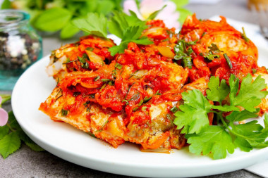 Рыба под маринадом из моркови и лука