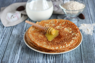 Блины из цельнозерновой муки на молоке