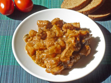 Свинина в кисло сладком соусе с ананасами