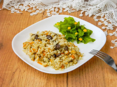 Куриные сердечки с рисом