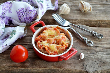 Грудинка свиная с сыром и помидорами в духовке