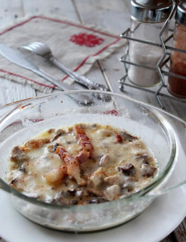 Жульен со свининой и грибами