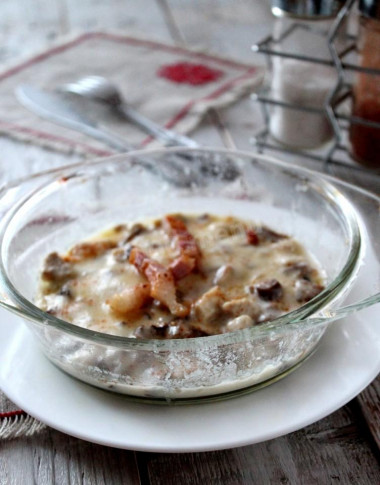 Жульен со свининой и грибами