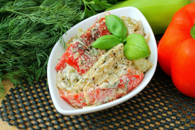 Кабачки тушеные с болгарским перцем