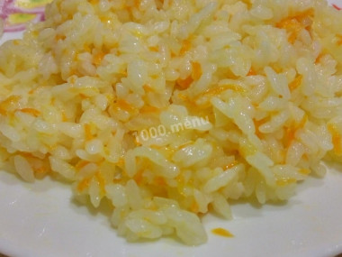Гарнир из риса с луком и морковью