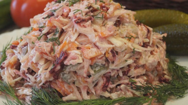 Салат Бюджетный капуста морковь огурцы свекла