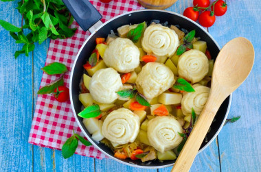 Штрудли с мясом и картофелем по-немецки