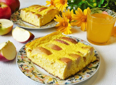 Творожная запеканка с яблоками в духовке