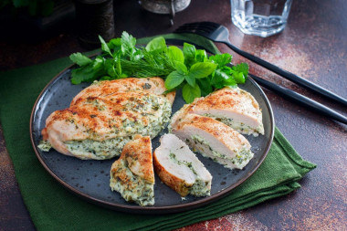 Курица фаршированная сыром в духовке