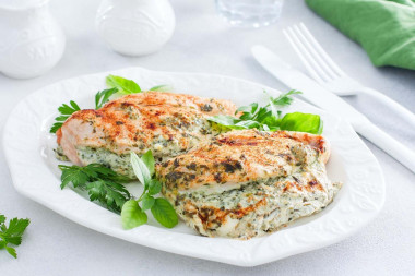 Курица фаршированная сыром в духовке