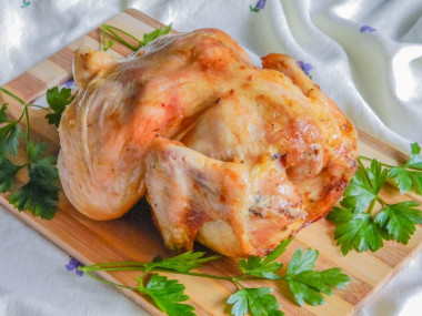Курица в духовке целиком на банке