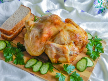Курица в духовке целиком на банке