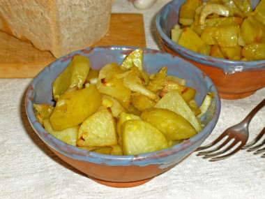 Картофель запеченный с луком в духовке
