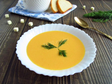 Сырный суп пюре с плавленным сыром и курицей
