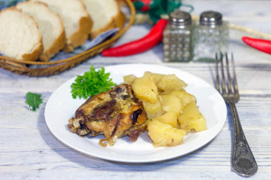 Курица с картошкой в банке