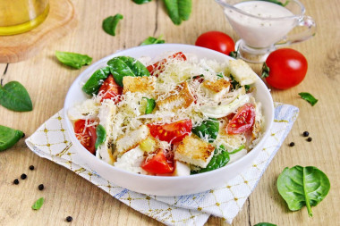 Цезарь с пекинской капустой курицей классический