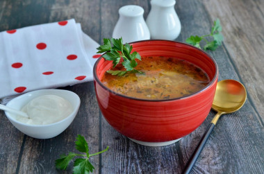 Рассольник со свининой и перловкой