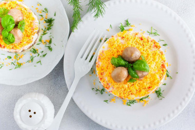 Салат Сказка с курицей и шампиньонами
