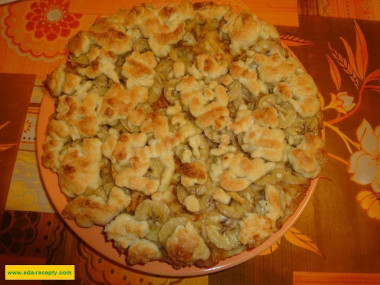 Тертый пирог с яблоками грушами бананами