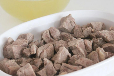Мясо свинина на пару в мультиварке