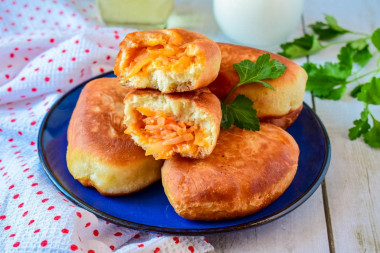 Жареные пирожки как пух