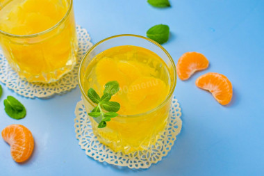 Компот из мандаринов простой