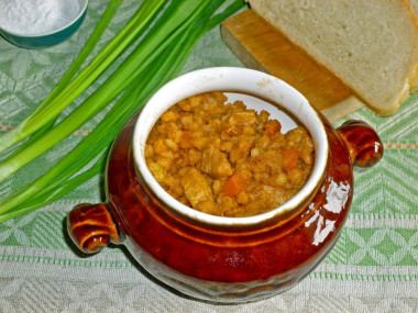 Каша с мясом в горшочке в духовке перловая