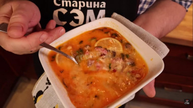 Сборная солянка со свининой, говядиной и курицей