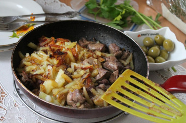 Жареная картошка с печенью